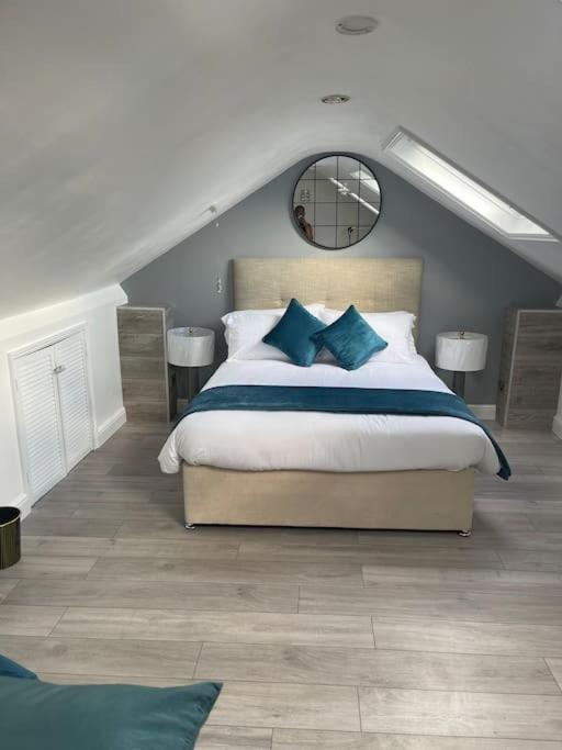 One Bedroom Duplex Apartment Located In Cowley. Oxford Exteriör bild