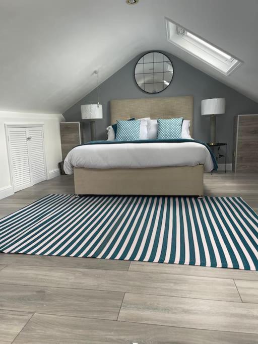 One Bedroom Duplex Apartment Located In Cowley. Oxford Exteriör bild