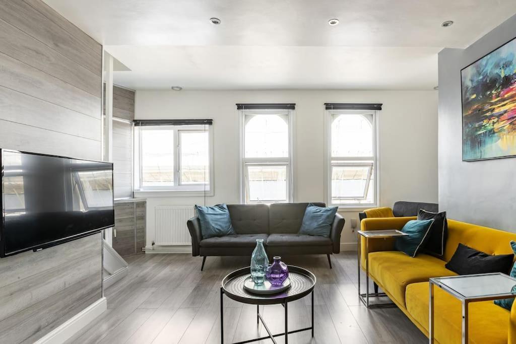 One Bedroom Duplex Apartment Located In Cowley. Oxford Exteriör bild